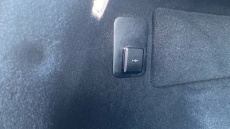 Land Rover Range Rover Evoque 2.0 D200 R-Dynamic SE 5dr Auto Diesel Hatchback